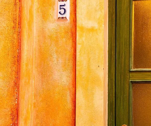 Casa Di Nina Bed & Breakfast 3*